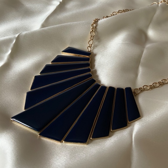 necklace - Picture 2 of 2